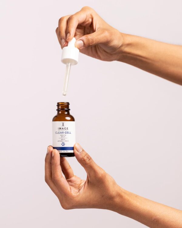 Clear Cell Restoring Serum (oil Free) - Image 3